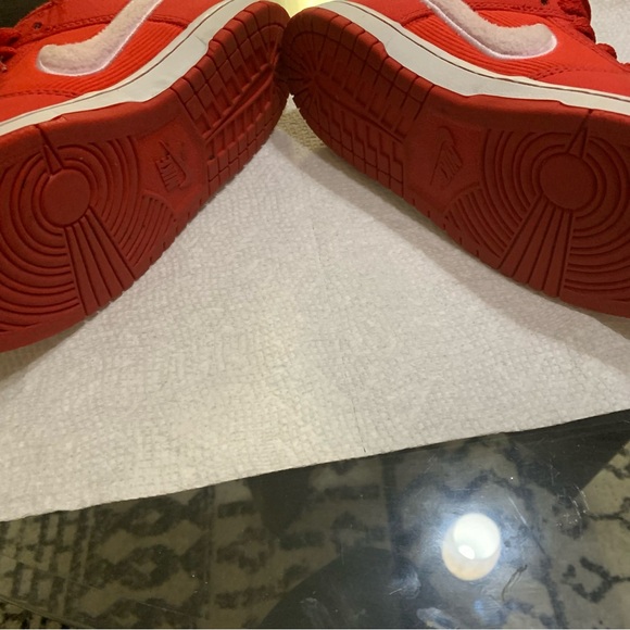 Nike Valentines Dunks ❤️ - Picture 3 of 4